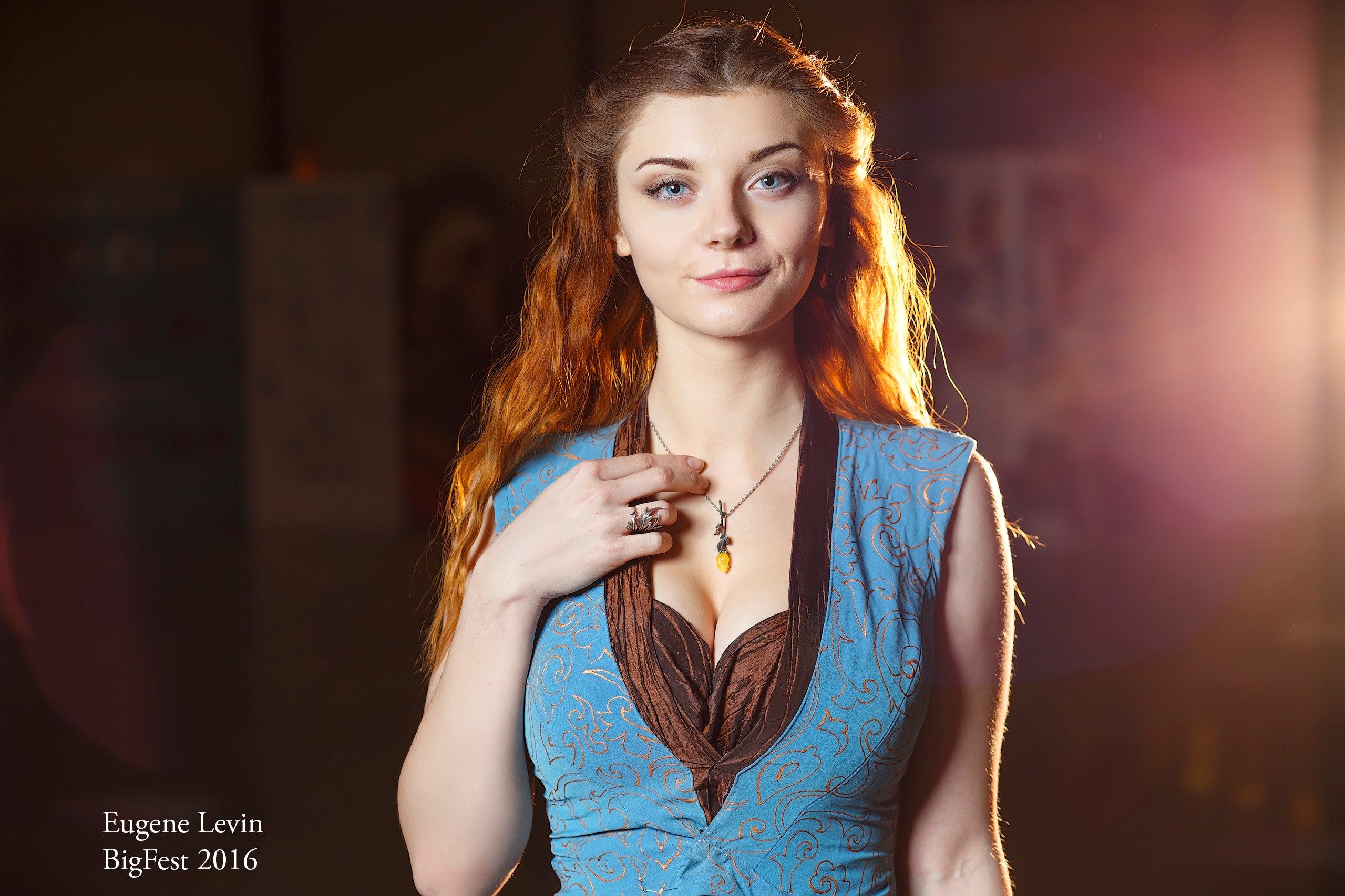 Accurate margaery tyrell cosplay
