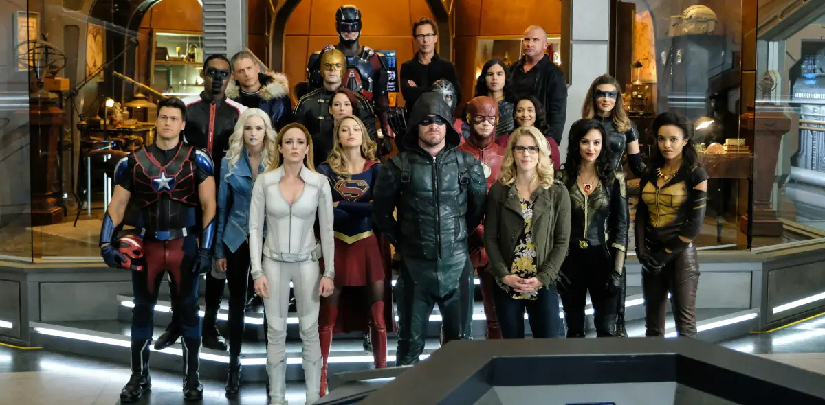 'Crisis on Earth-X' succeeds where 'Justice League' failed
