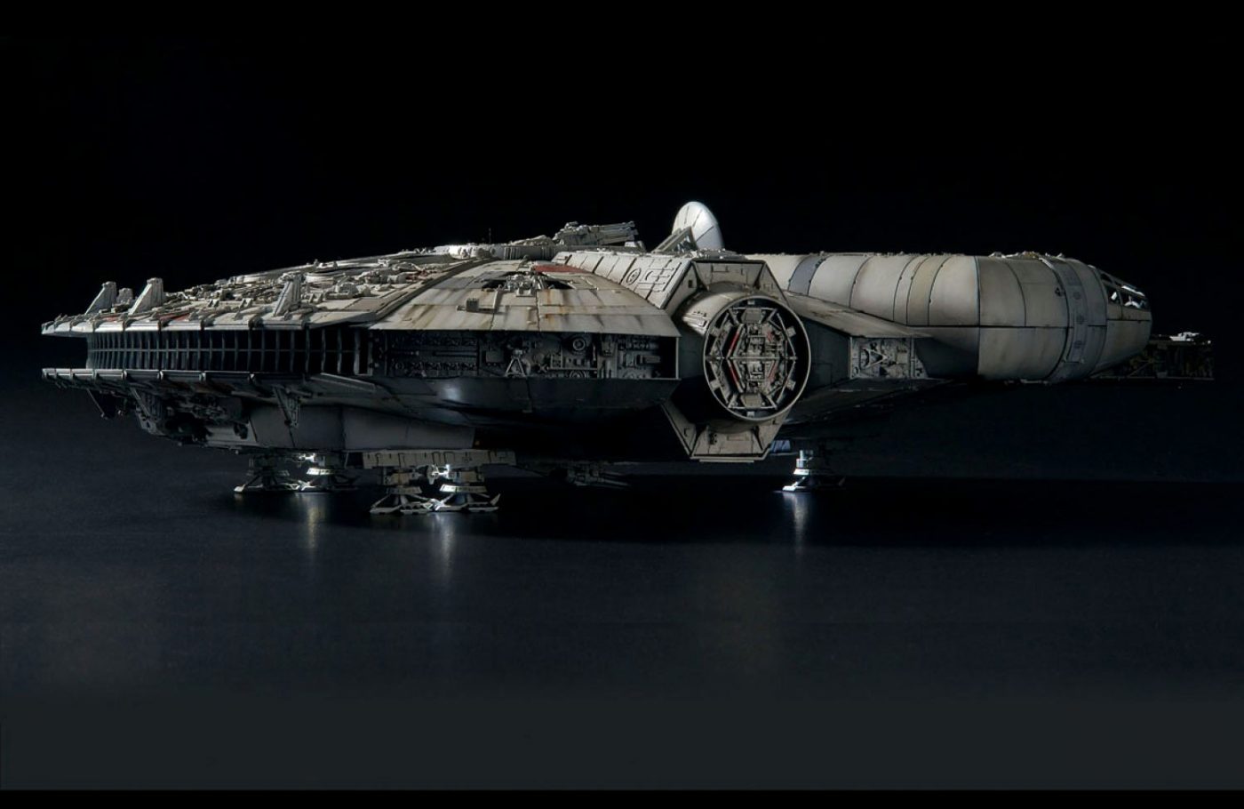 A Star Wars gift you can't go wrong with: Bandai models and kits