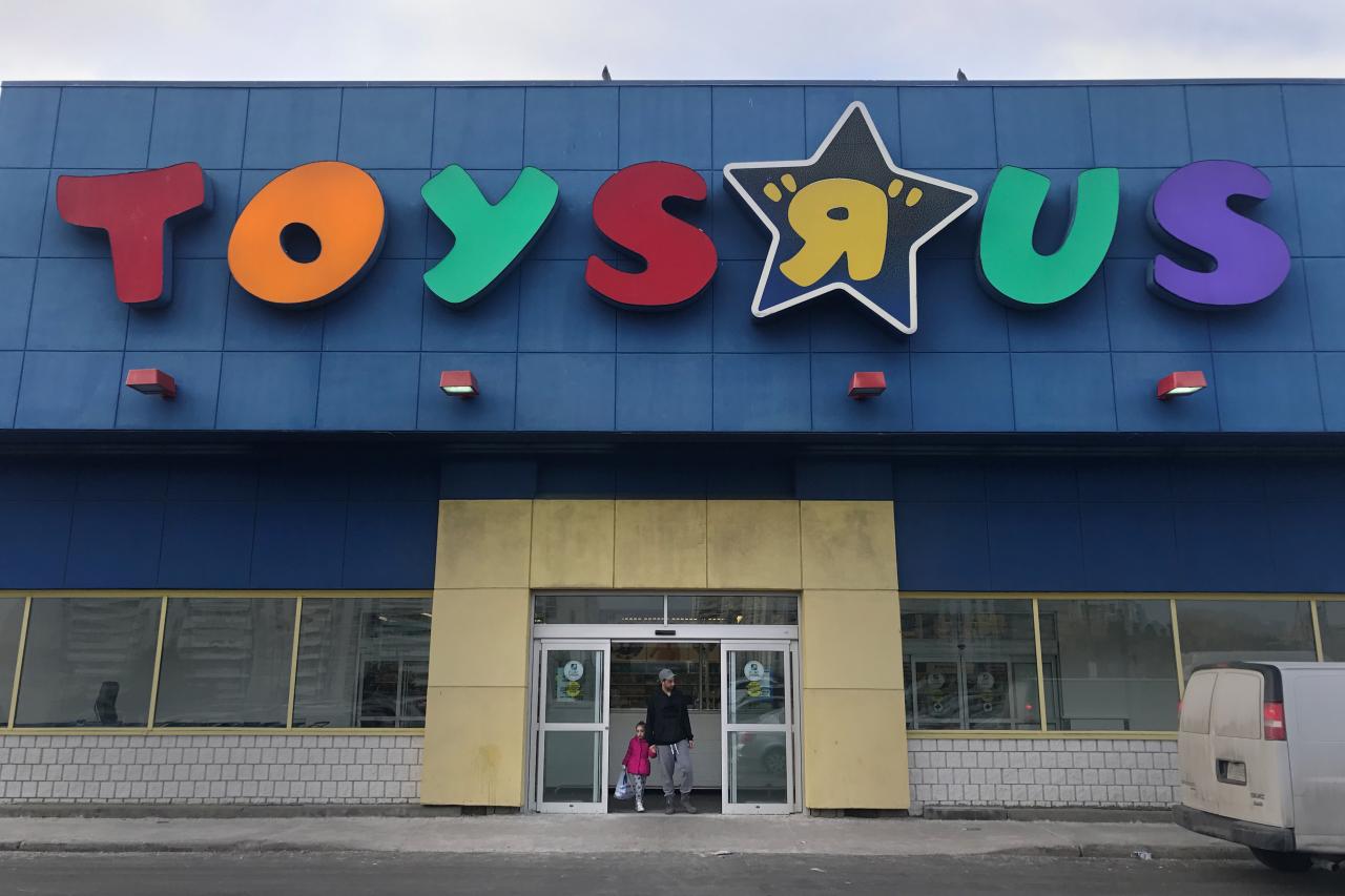 Toys 'R' Us announces liquidation sale