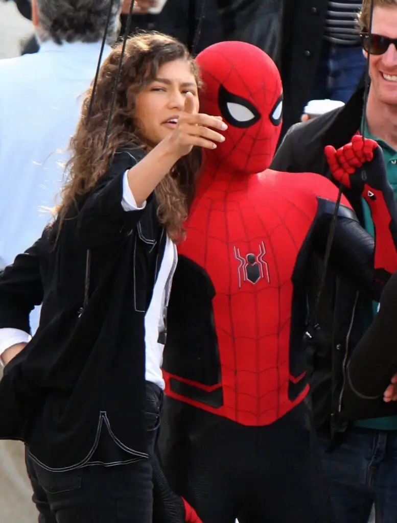 Leaked images/video from 'Spider-Man: Far From Home' set reveal Spidey's latest costume