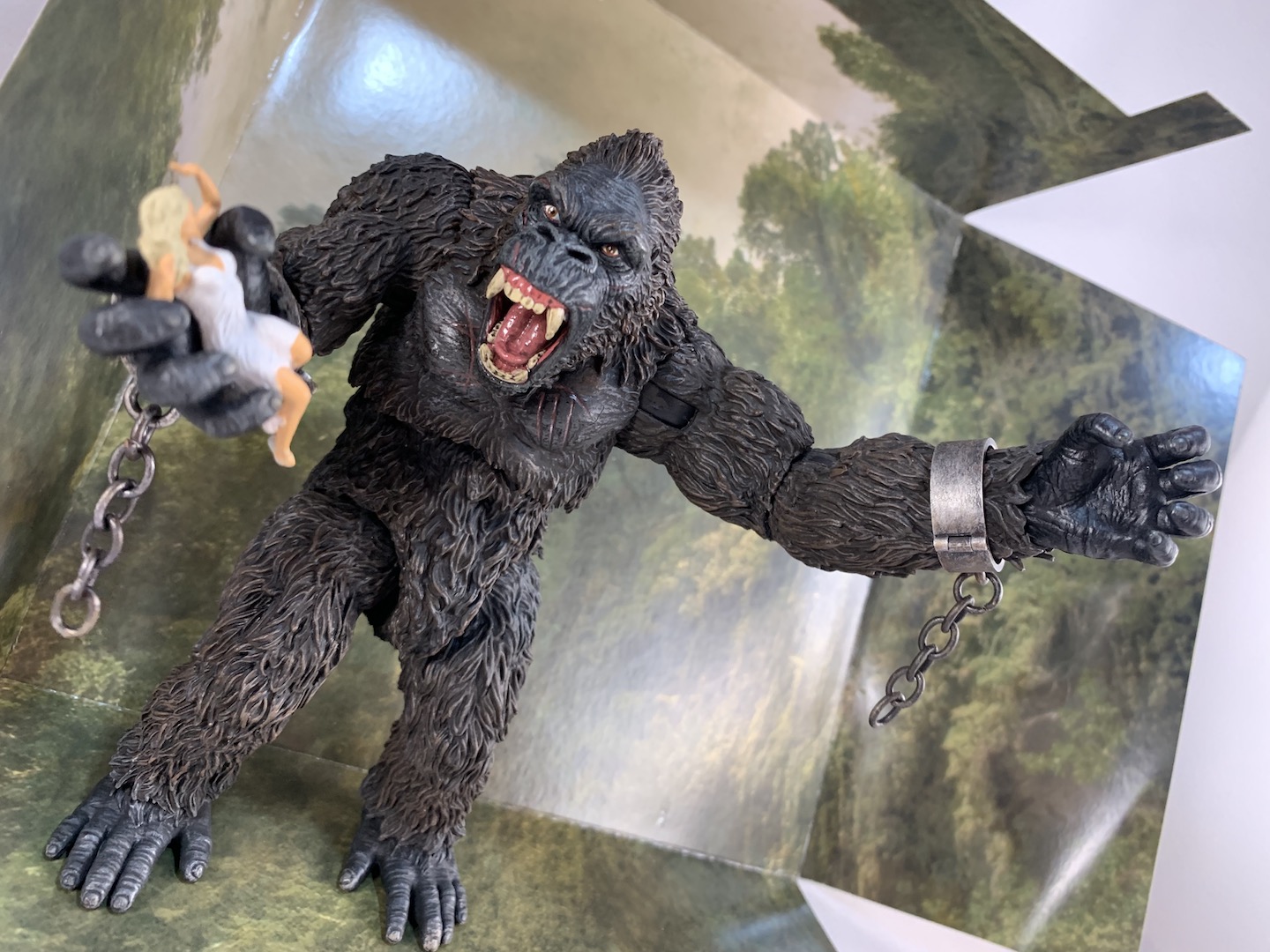 Unboxing the King Kong of Skull Island 7-inch action figure