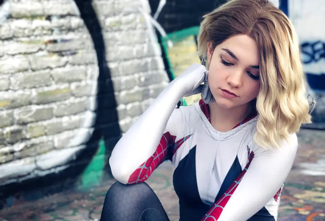 Spider-Man: Into the Spider-Verse: Spider-Gwen cosplay by Mina Kess