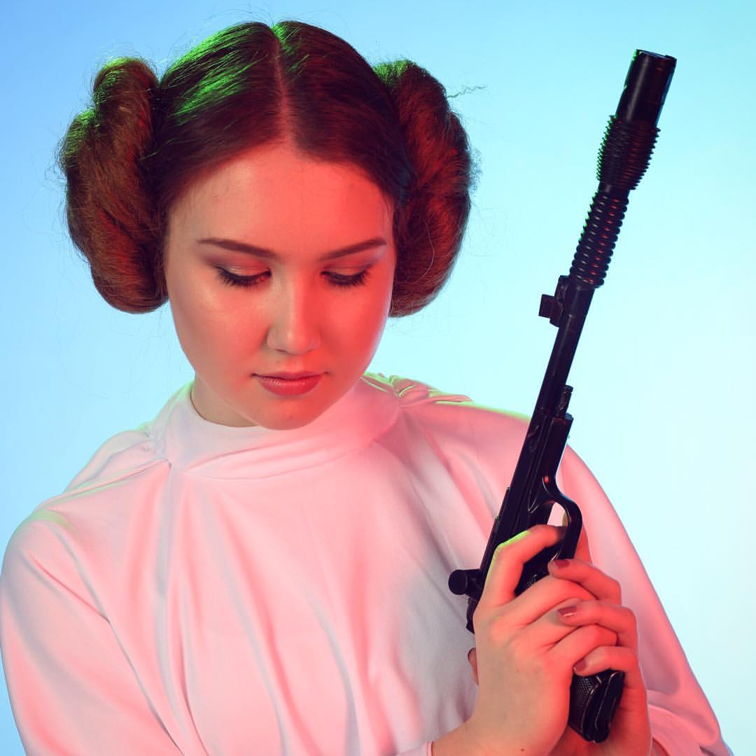 Star Wars: Princess Leia cosplay by Elena Strikes
