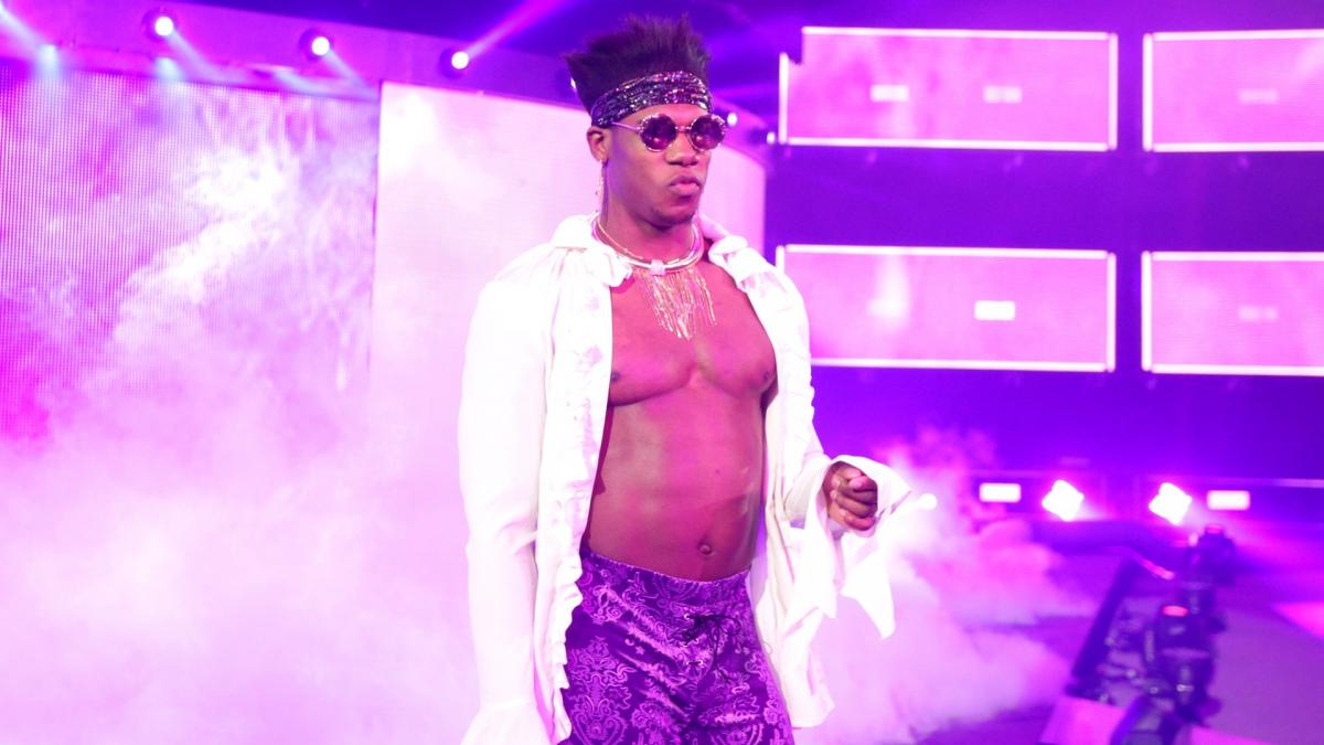 Velveteen Dream denies allegations of inappropriate communication with fans