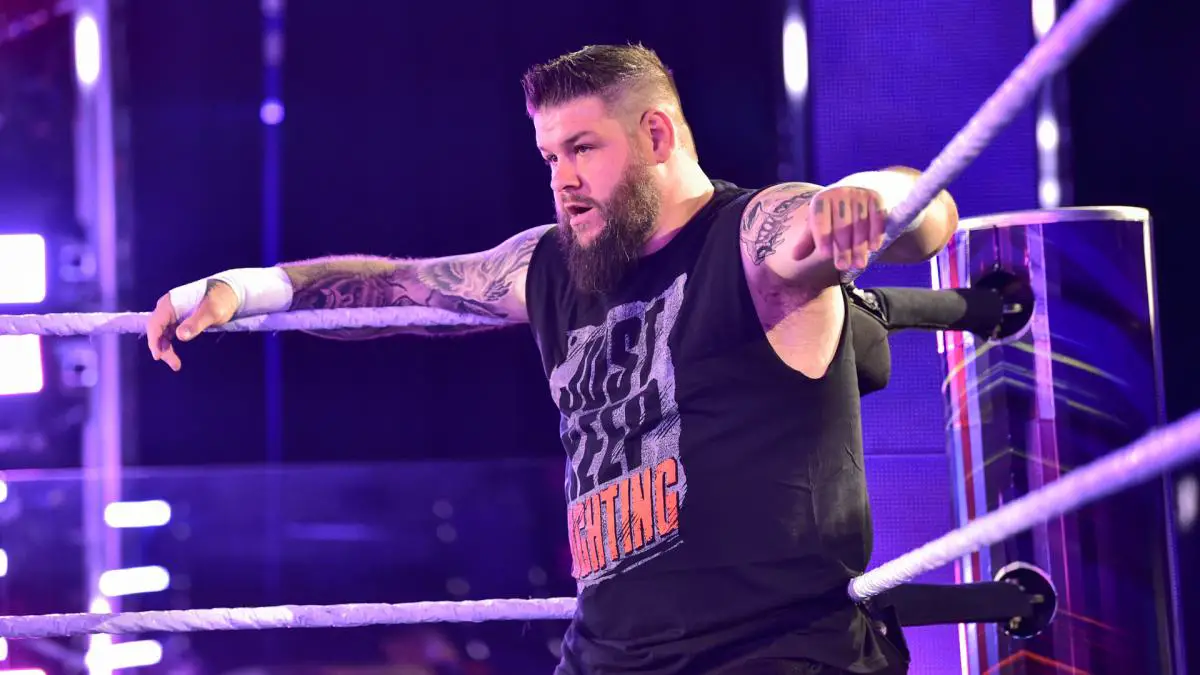 Kevin Owens re-signs with WWE