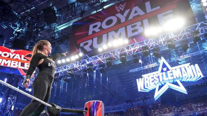 Does winning the Royal Rumble from a low number help you win at WrestleMania?