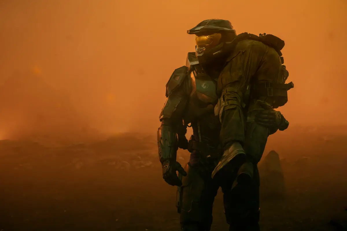 Pablo Schrieber as Master Chief in Halo episode 1, season 2, streaming on Paramount+, 2024