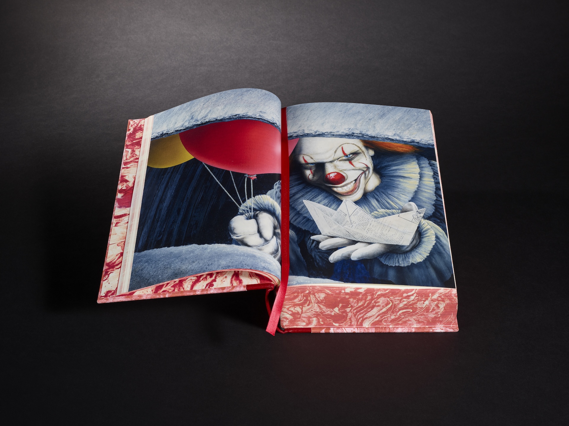 Folio Society unveils new limited edition of Stephen King's 'It'