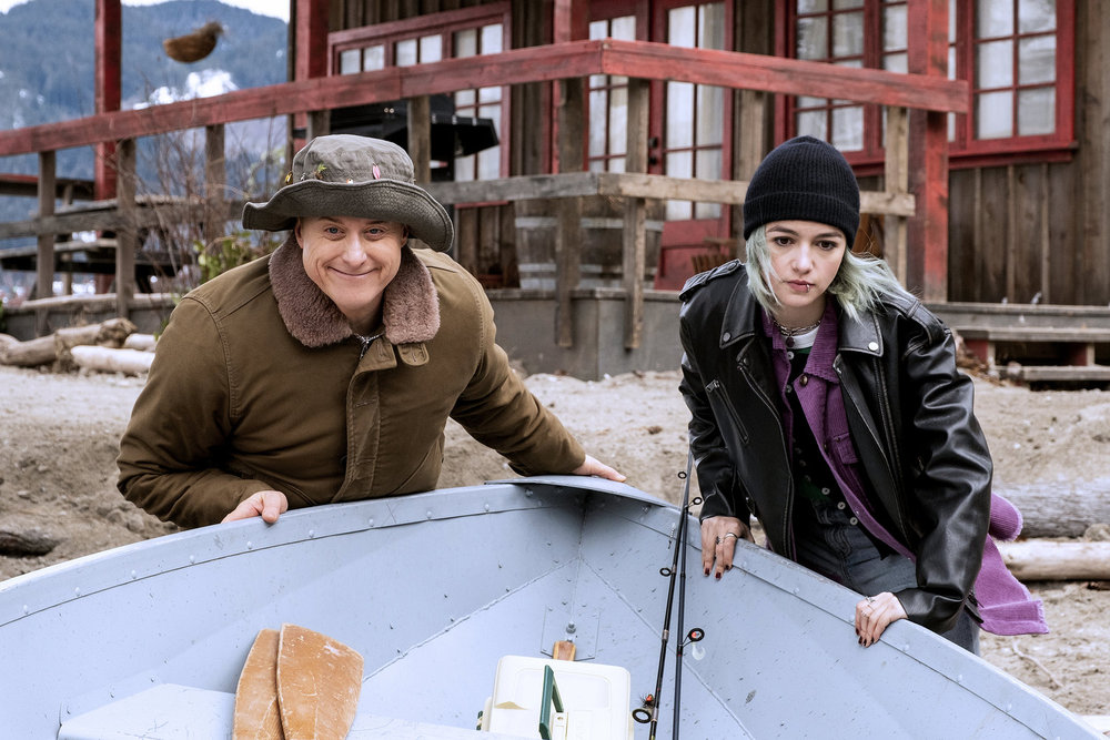 RESIDENT ALIEN -- "The Human Condition" Episode 405 -- Pictured: Alan Tudyk as Harry Vanderspeigle, Taylor Blackwell as Liza Vanderspeigle