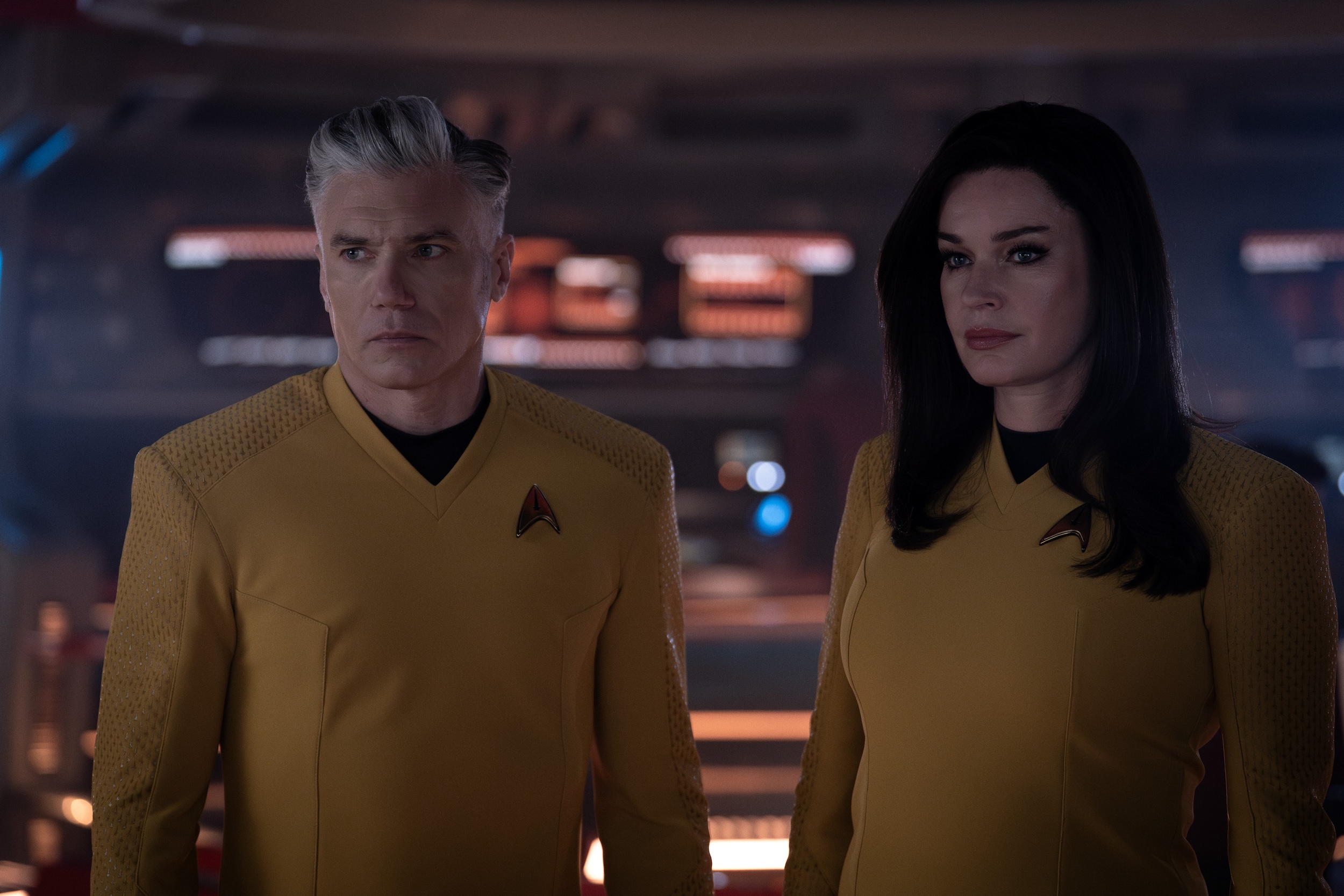 L to R Anson Mount as Capt. Pike and Rebecca Romijn as Una in season 3 , Episode 6 of Strange New Worlds tv picks